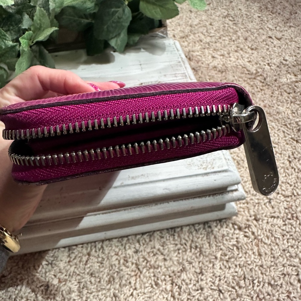 Louis Vuitton Fuchsia Wallet - Picture 12 of 13
